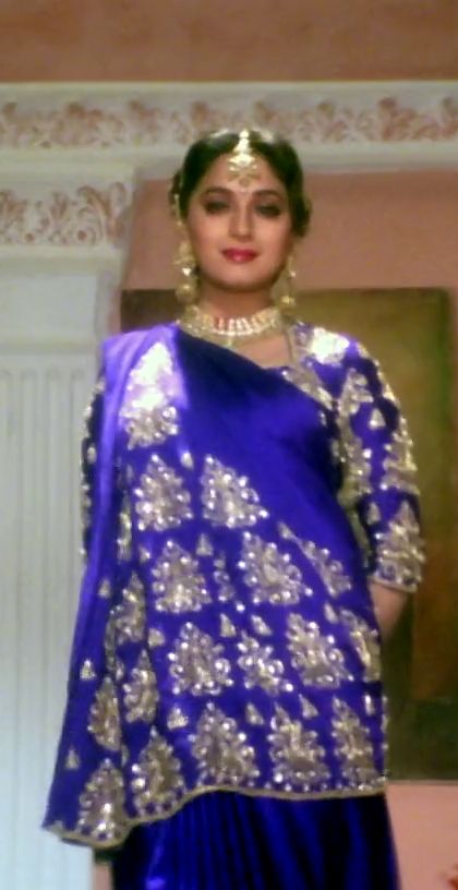 Madhuri's dress from movie Hum apke hain kaun Hum Apke Hai Kaun Madhuri Dresses, Madhuri Dixit In 90s Hum Aapke Hai Kaun, Madhuri Dixit In Hum Aapke Hain Kaun, Hum Aapke Hain Koun Madhuri Dixit, Famous Bollywood Movie Outfits, 90s Indian Actresses, Sari Pattern, Hum Saath Saath Hain, Madhuri Dixit Saree