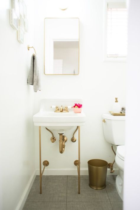 DIY Gold Sink Legs | Lovely Indeed Gold Sink, Diy Pedestal, Pedestal Sink Bathroom, Sink Legs, Old Bathrooms, Diy Bathroom Vanity, Console Sink, Pedestal Sinks, Diy Gold