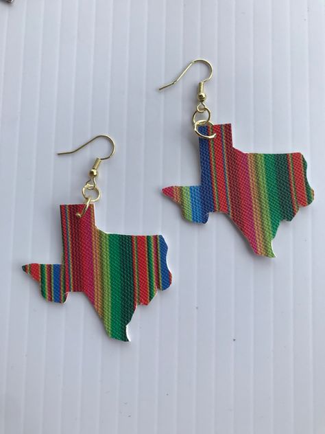 Serape Earrings, Texas Earrings, Texas Jewelry, Jewelry Inspo, Diy Earrings, Polymer Clay Earrings, Clay Earrings, Texas, Jewelry Crafts