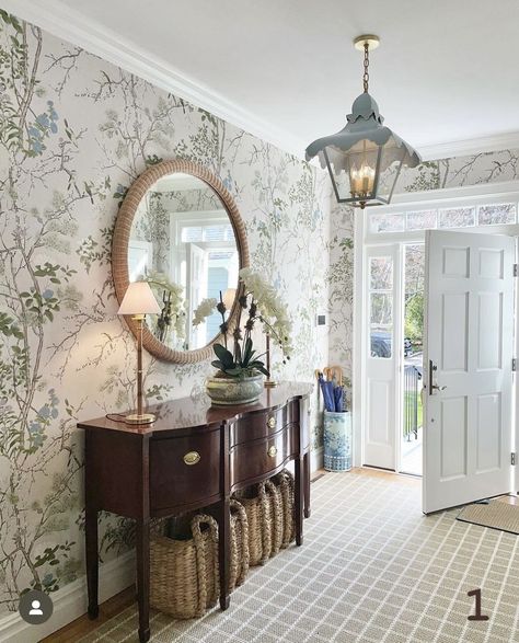 Foyer Decor Ideas, Cottage Foyer, Nature Inspired Wallpaper, Foyer Wallpaper, Cottage Entryway, Wallpapered Entryway, Foyer Ideas Entryway, Green Floral Wallpaper, Entryway Inspiration