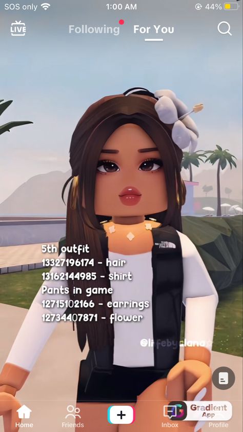 Bloxburg Outfit Codes Mom, Mum Outfit Codes Berry Ave, Outfit Ideas Roblox Codes, Berry Avenue Mum Outfit Codes, Bloxburg Outfit Codes Winter, Blockburg Codes, Mum Outfits, Teen Mum, Bloxburg City