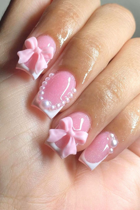 Maximize Your Girly Glam with Coquette Nail Designs Coquette Nails Short Square, Coquette Nails Square, Coquette Valentines Nails, Short Coquette Nails, Coquette Nails Almond, Coquette Nails Short, Pink Coquette Nails, Uñas Coquette, Nude Nail Art