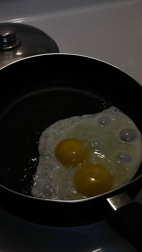 Breakfast Dark Aesthetic, Cooking Eggs Aesthetic, Eggs Aesthetic, Egg Aesthetic, Origami Roses, Over Easy Eggs, Origami Rose, Health Life, Dream Business