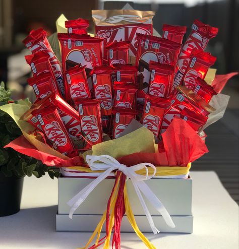 Kitkat Bouquet Gift Ideas, Kitkat Bouquet, Samantha Ruth, Chocolate Bouquet, Recycling, Mermaid, Gift Wrapping, Gift Ideas, Gifts