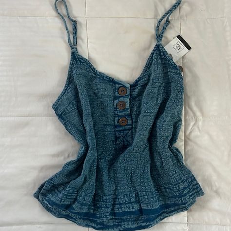 Brand New Summer Tank Top. Coconut Buttons Summer Outfits Tank Tops, Goodwill Bins, Summer Tank Top Outfits, Swag Fits, Thrift Board, Teal Outfits, Pirate Outfit, Cute Summer Tops, Summer Tank Top