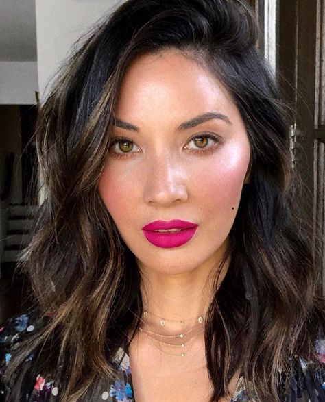 Laura Mercier lipstick Velour extreme matte Power Pink Lipstick Makeup, Beachy Waves Hair, Beautiful Stars, Face Products, Olivia Munn, Natural Glam, Layer Necklace, Pink Lipstick, Lipstick Makeup