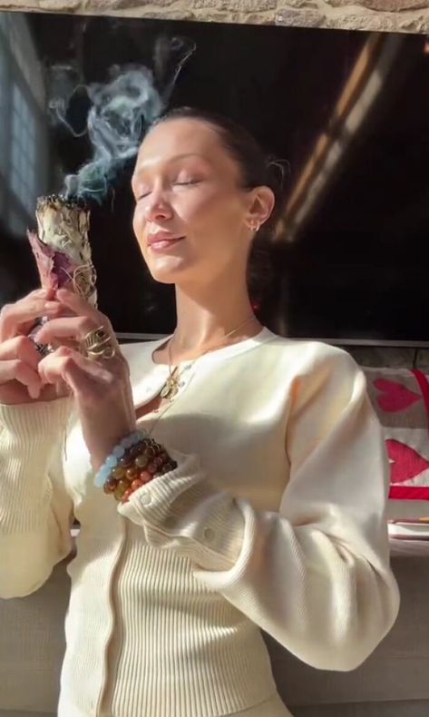 Celebrity Mood Pics, Sage Cleanse, Celebration Outfit, Bella Hadid Aesthetic, Celebrities Outfits, Celebrity Memes, Celebrity Outfits, Over The Top, Bella Hadid