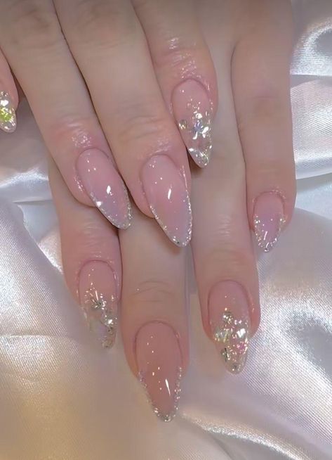 Short Stiletto Nails, Blood Nails, Short Stiletto, Sitting Together, Asian Nails, Gel Nail Art Designs, Gel Nails Diy, Blush Nails, Pearl Nails