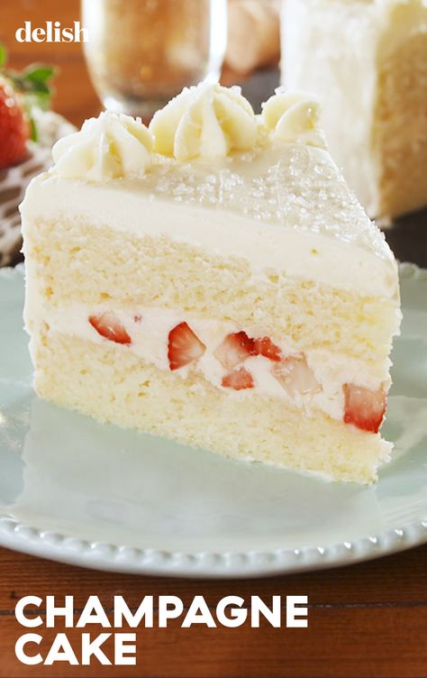 Champagne Cake Filling, Cake And Champagne Party, Bridal Shower Cake Recipes, Strawberry Lemon Wedding Cake, Champagne Strawberry Cake, Strawberry And Champagne Cake, Champagne Recipes Food, Champagne Cake Ideas, Wine Cake Recipe