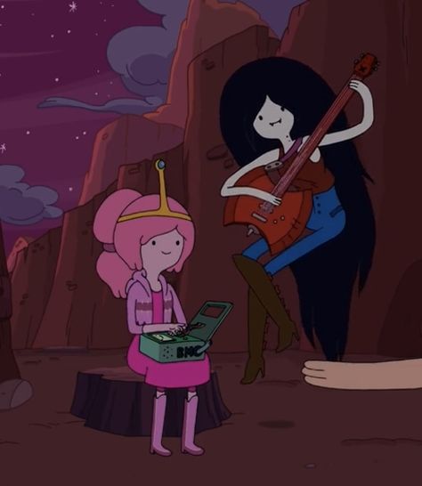 Adventure Time Hoco Proposal, Marceline And Bubblegum Cosplay, Bubble Gum Marceline, Bubblegum Outfits, Princess Bubblegum Outfits, Wlw Halloween, Adventure Time Hoodie, Marceline Outfits, Marceline X Bubblegum