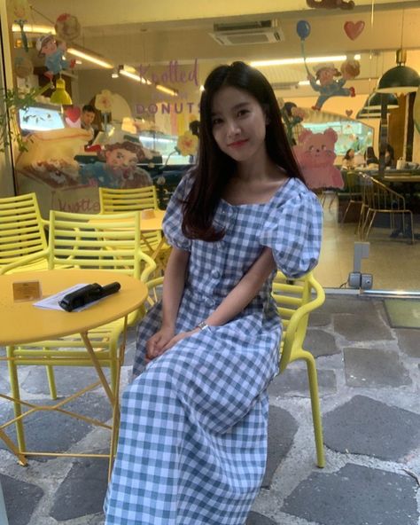 Kim So Eun, Boys Over Flowers, Korean Actresses, Korean Actress, South Korean, Instagram Update, Short Sleeve Dresses, Actresses, Summer Dresses