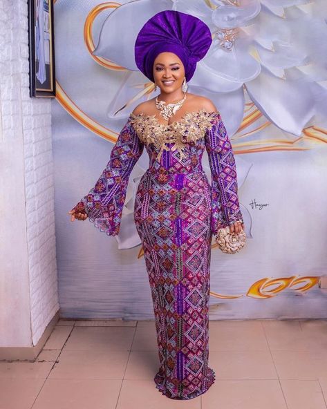 Lace Asoebi Styles, Nigeria Fashion, Aso Ebi Dresses, Nigerian Lace Styles Dress, Nigerian Lace Styles, Lace Gown Styles, Lace Dress Styles, African Lace Dresses, Asoebi Styles