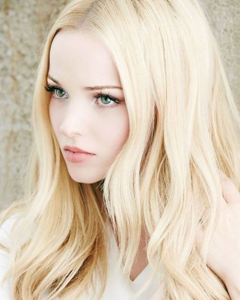 Dove Cameron Blonde Hair Pale Skin, Dave Cameron, Dove Cameron Style, Long Blonde, Dove Cameron, Long Blonde Hair, Pale Skin, 인물 사진, Beauty Face