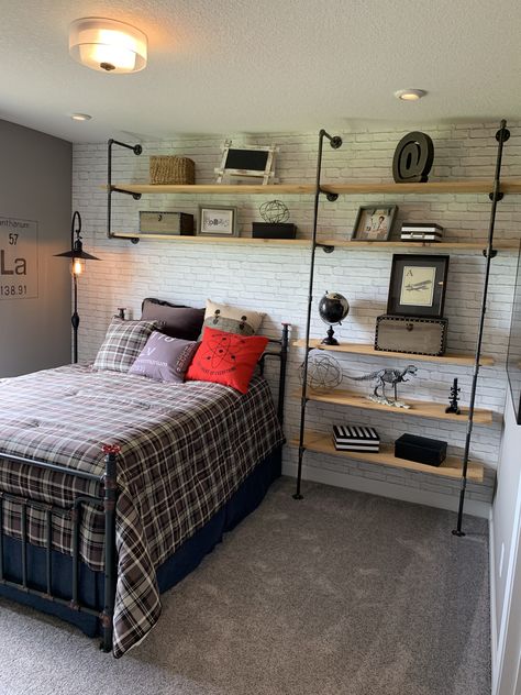 Boys Industrial Bedroom, Rustic Boys Bedrooms, Young Mans Bedroom Ideas, Young Mans Bedroom, Male Bedroom Ideas, Industrial Decor Bedroom, Teenager Bedroom Boy, Teenage Boy Room, Boys Bedroom Makeover