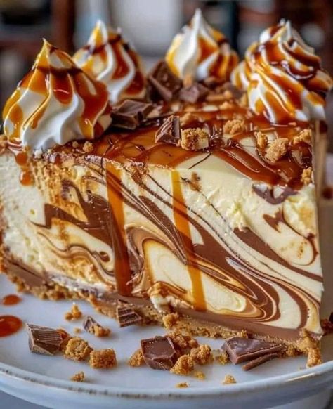 The Pioneer Woman Ree Drummond Community! | 😋🍫☕ Caramel Chocolate Coffee Cheesecake🍰✨ Peanut Butter Breakfast Cookies, Lemon Meringue Cheesecake, Peanut Butter Breakfast, Coffee Cheesecake, How To Make Cheesecake, Caramel Cheesecake, Easy Cheesecake Recipes, Caramel Coffee, Cheesecake Desserts