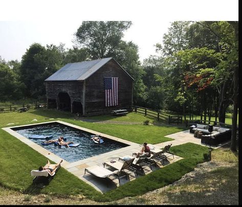 Country Pool, Farmhouse Backyard, Farmhouse Exterior Design, Farmhouse Patio, Colonial Farmhouse, Pool Landscape, Farmhouse Landscaping, Modern Landscape Design, Modern Farmhouse Exterior