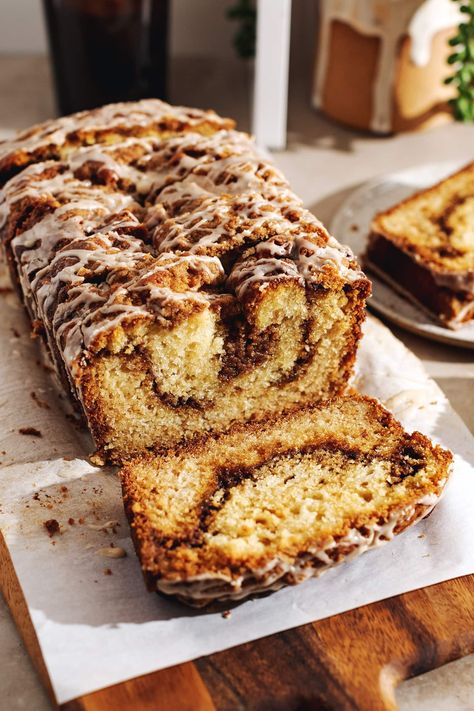 This soft cinnamon streusel bread is made with a cinnamon sugar swirl running through every slice, crunchy streusel topping, and a simple glaze on top. It's the ultimate easy fall baking recipe! #cinnamon #streusel #cinnamonsugar #fallbaking | teakandthyme.com Cinnamon Streusel Bread, Christmas Pavlova Wreath, Easy Fall Baking, Cinnamon Streusel Cake, Pavlova Wreath, Christmas Pavlova, Cinnamon Loaf, Cinnamon Streusel Coffee Cake, Streusel Cake