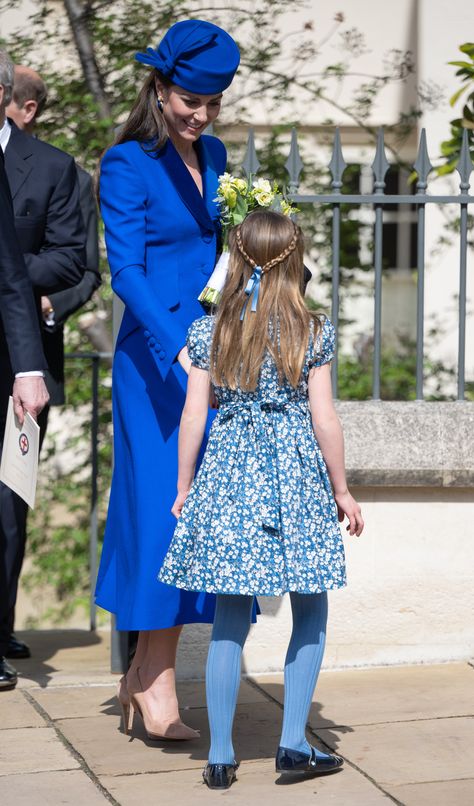 Kate Middleton Daughter, Windsor England, Chic Loungewear, Princess Katherine, Kate Middleton Outfits, Catherine Middleton, Family Fashion, Duchess Kate, Princess Charlotte