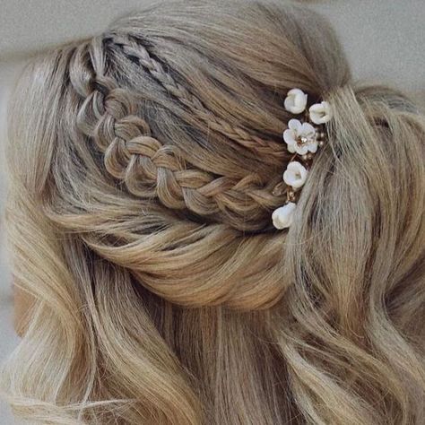 Hair Tutorials & Bridal Hair Education on Instagram: "A half up half down hairstyle is a great choice for a spring wedding for several reasons: 👉🏼Versatile: A half up half down hairstyle is versatile and can be customized to suit your personal style and the overall wedding theme. You can add braids, twists, or flowers to your hair for a more romantic or bohemian look. 👉🏼Compliments many dresses: A half up half down hairstyle can complement many different dress styles, whether it's a flowy, b Wedding Half Updo, Braided Half Up Half Down Hair, Bridal Half Up Half Down, Half Up Half Down Short Hair, Wedding Hair Plaits, Braid Half Up Half Down, Formal Hairstyles For Short Hair, Braided Half Updo, Cute Prom Hairstyles