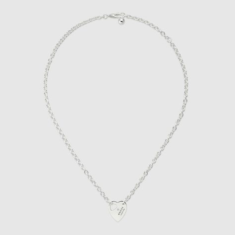 Shop the Trademark chain pendant necklace at GUCCI.COM. Enjoy Free Shipping and Complimentary Gift Wrapping. Chain Heart, 925 Sterling Silver Chain, Rings Necklaces, Chain Pendant, Pre Fall, Sterling Silver Chain, Chain Pendants, One Color, Heart Pendant