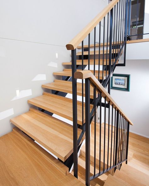 New Model House, Steel Stair Railing, Timber Handrail, Indoor Railing, Steel Balustrade, Timber Stair, Staircase Design Modern, Timber Staircase, Staircase Railing Design