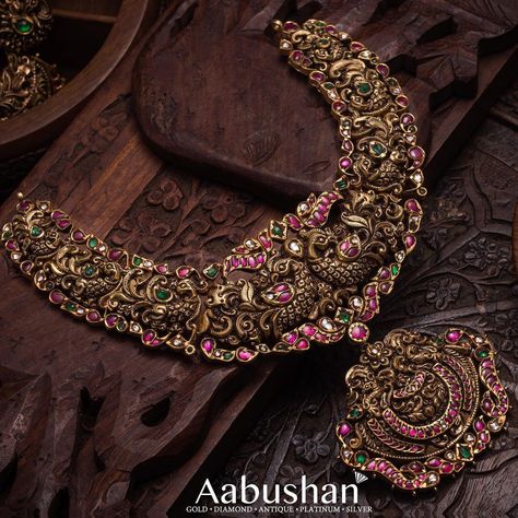 Abushan Gold Jewellery, Aabushan Jewellery, Gold Haram, Ganesha Pendant, Temple Jewelry Necklace, Gold Temple Jewellery, Antique Necklaces Design, Choker Necklace Designs, Antique Necklaces