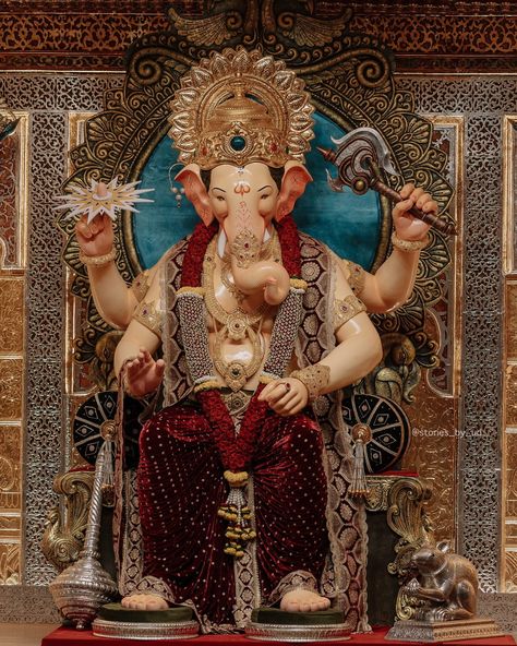 Lalbaugcha Raja, Ganpati Photo Hd, Ganpati Decoration Theme, Ganpati Bappa Wallpapers, Ganpati Bappa Photo, Hanuman Hd Wallpaper, Ganesha Tattoo, Ganesh Photo, Ganesh Art