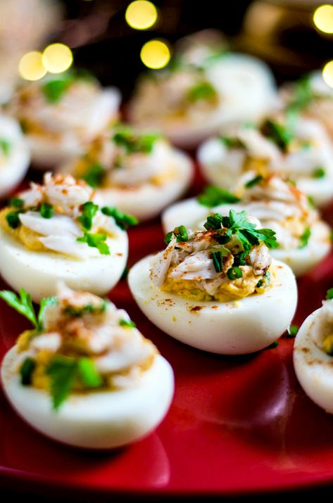 Pickled Deviled Eggs, Shrimp Deviled Eggs, Sriracha Deviled Eggs, Guacamole Deviled Eggs, Lump Crab Meat, Bacon Guacamole, Devilled Eggs, Deviled Eggs Easy, Crab Stuffed