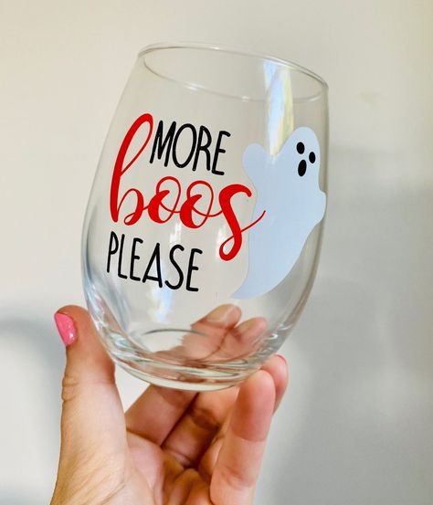 Cricut Wine Glasses, Halloween Wine Glasses, Wine Glass Vinyl, Funny Wine Glasses, Ghost Party, Birthday Wine Glass, Halloween Wine, Wine Glass Crafts, Solid Orange