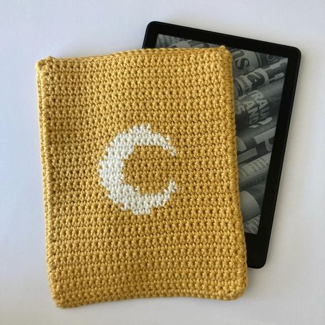 Yellow Moon Handmade Crochet Kindle Cover/Sleeve Shop Link in Bio #kindle #kindlecover #kindlesleeve #crochet #shoplocal #shopsmall #etsy #etsyshop #melbourne #ereader #booklover Crochet Kindle Case, Crochet Ipad Cover, Kindle Ereader, Moon Crochet, Ereader Cover, Nook Glowlight, Crochet Sleeves, Crochet Case, Kindle Oasis