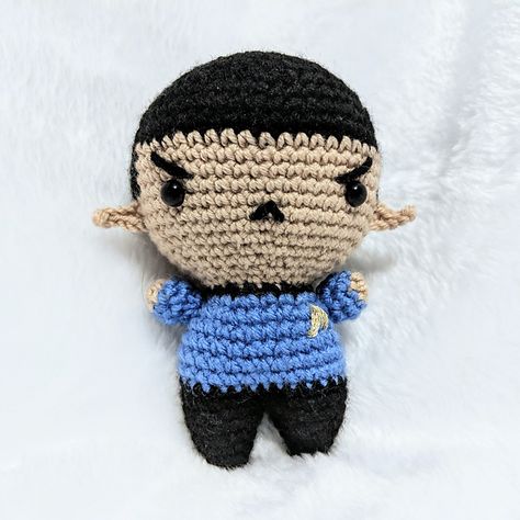 Designer Spotlight: More Free Amigurumi Patterns Than You Can Shake a Hook At … Designed By PikachuHat! | KnitHacker Star Trek Amigurumi, Star Trek Crochet Patterns Free, Spock Crochet, Star Trek Crochet, Crochet Making, Star Wars Crochet, Star Treck, Mr Spock, Crochet Geek