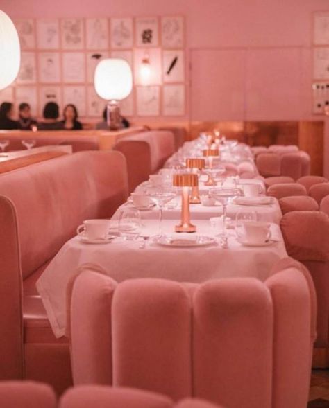 7 Of The Most Instagrammable Bars And Restaurants From Around The World Sketch London Restaurant, Pink Restaurant, Christmas Afternoon Tea, Sketch London, Nomad Hotel, London Restaurant, David Shrigley, Travel Guide London, Pink Christmas Decorations