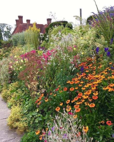 My London Garden on Instagram: “Magical Great Dixter. Every time we come here it’s different. It changes every season and every year. Constantly evolving living garden.…” Great Dixter Garden, Yard Wall, Great Dixter, Yard Inspiration, Living Garden, Planting Design, Commercial Street, London Garden, Constantly Evolving