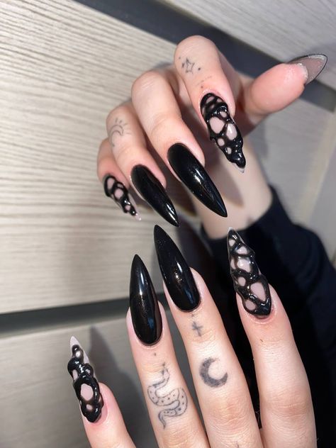 Venom Nails Designs, Venom Nail Art, Venom Nails, Venom Aesthetic, Edgy Nails, Aesthetic Nails, Basic Nails, Halloween Nail, Nails Art