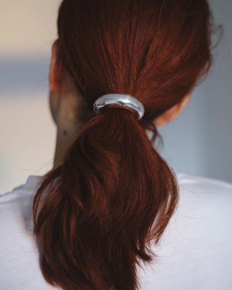 Silver BOLD hair tie on the one and only @arzuyoncek ❤️ . #saskiadiez #hairjewelry #hairaccessories #bold #hairtie @simadehgani #netaporter Hair Cuff, Belle Hairstyle, Casual Bracelets, Hair Cuffs, Model Call, Big Hoop Earrings, Golden Jewelry, Big Earrings, Small Earrings