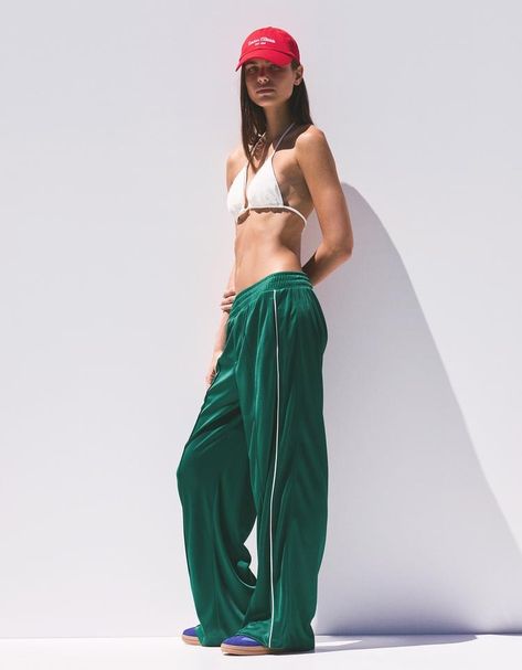 Women’s Pants | New Collection | Bershka Pants Short, Linen Blend Pants, Festival Looks, Pants And Leggings, Sandals For Sale, Flared Pants, Jeans Jumpsuit, Sweaters Knitwear, Cardigan Jacket