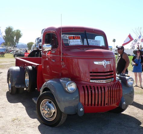 Truck Conversion, Old Red Truck, Kombi Pick Up, Best Pickup Truck, Coe Trucks, Pickup Truck Accessories, Jeepers Creepers, Old Pickup, Old Pickup Trucks