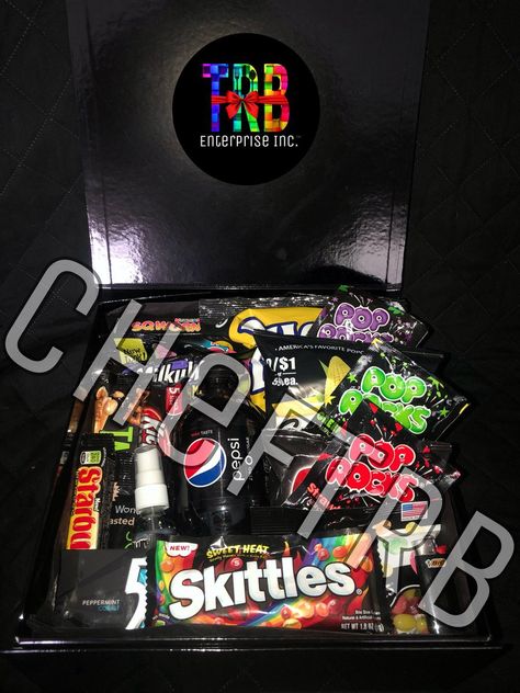 Color Box Black Color Party Black Basket Ideas, Color Party Black Basket, Black Color Party Basket Ideas, Black Snack Basket, Black Color Party Basket, Black Basket Ideas For Color Party, Color Party Basket Ideas Black, Black Snacks Ideas For Color Party, Black Gift Box Ideas Birthday