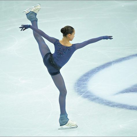 Evgenia Medvedeva, Miss Perfect, Russian Figure Skater, Figure Skaters, Olympic Champion, Hanyu Yuzuru, Figure Skater, Team Events, Pictures To Draw