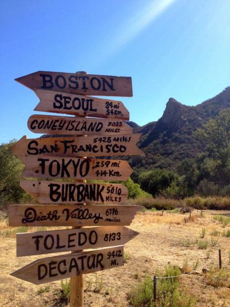 Malibu Creek State Park, Shiney Things, Hiking Ideas, Robert Altman, Family Trips, California Travel Road Trips, Oak Trees, California Dreamin', Travel Info