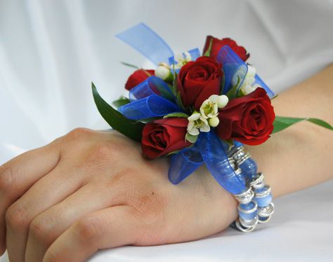 Red White and Blue Corsage for that Special Day. By Soderberg's Floral Prom Corsage Red, Rose Wrist Corsage, Blue Corsage, Prom Corsage And Boutonniere, Homecoming Corsage, Corsage And Boutonniere, Corsage Prom, White And Blue Flowers, Prom Flowers