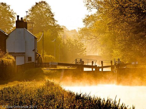 Canal Photography, British Canals, Canal Barge, Narrow Boats, Canal Boat, Amazing Photo, Landscape Illustration, English Countryside, British Isles