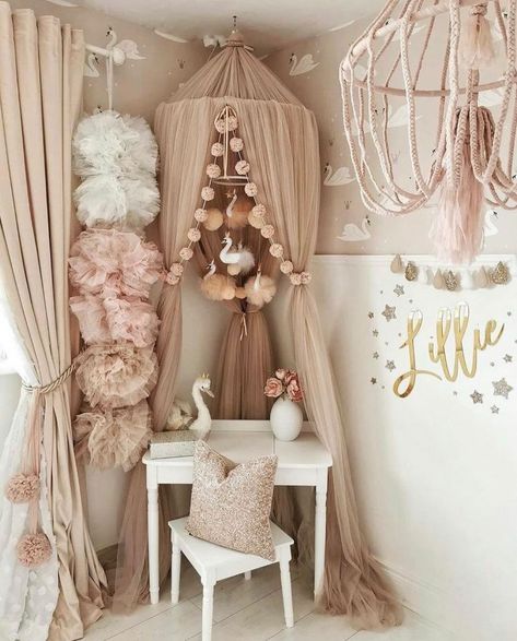 Soba Za Devojcice, Swan Princess Nursery, Swan Bedroom, Floral Boho Nursery, Girls Princess Bedroom, Office Guest Bedroom, Shared Girls Room, Kids Rooms Inspo, Princess Nursery