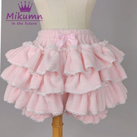 Pumpkin Pants, Japanese Kawaii Fashion, Pink Bloomers, Mode Kawaii, Ruffle Bloomers, Puff Dress, Bloomers Shorts, Kawaii Fashion Outfits, Pink Outfits