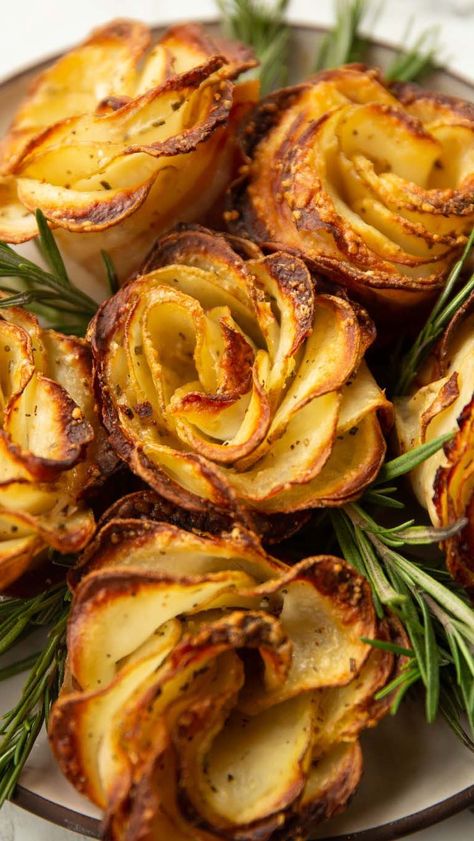 Chris Collins | There’s no better way to say ‘I love you’ than with edible roses 🥔🌹❤️ Enjoy!! Chris x POTATO ROSES | Makes 6 INGREDIENTS 600g /… | Instagram Potato Roses, Edible Roses, Potato Recipes Side Dishes, Potato Side Dishes, Baked Potatoes, Veggie Side Dishes, Delicious Snacks Recipes, Potato Dishes, Recipes Chicken