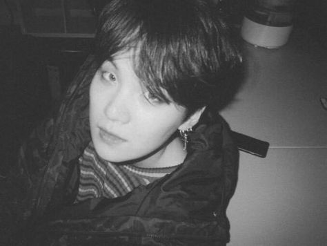 Yoongi Black, Aesthetic Yoongi, Yoongi Dark, Pic Aesthetic, Edit Pic, Min Yoongi, Black