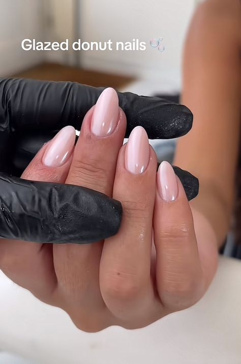 Hailey Bieber Nails, Glazed Donut Nails, Bieber Nails, Donut Nails, Sophisticated Nails, Soft Pink Nails, Pink Chrome Nails, Glazed Donut, Colored Acrylic Nails