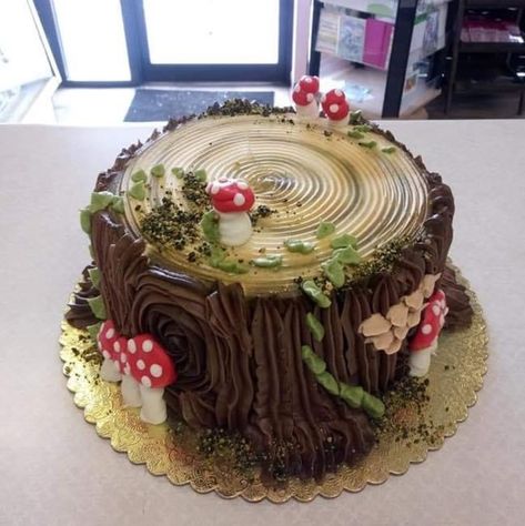 Cake With Mushrooms, Stump Cake, Tree Stump Cake, Mushroom Picking, Birthday Tree, Mushroom Cake, Cake Decoration Ideas, Boy Cakes, Woodland Cake