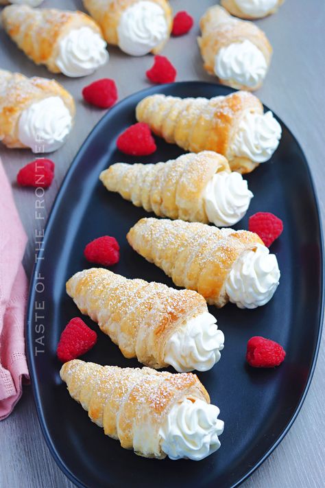 Whipped Cream Filling For Cream Puffs, Puff Pastry Cream Horns Recipe, Italian Cream Stuffed Cannoncini (puff Pastry Horns), Homemade Cream Horns Recipe, Puff Pastry Horns Recipe, Cream Pastry Recipe, Cream Horns Filling, Cream Puff Cream Filling, Cream Horns Filling Recipe