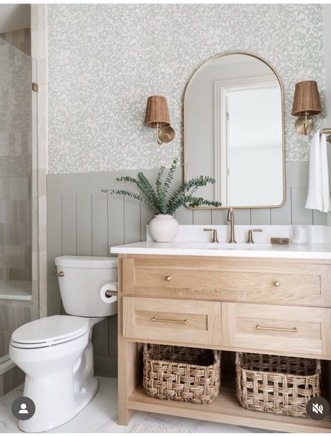 Bathroom Ideas Over Toilet, White And Taupe Bathroom, Circle Tile Bathroom, White Cottage Bathroom, Serena And Lily Bathroom, Blue And White Walls, Dusty Blue Bathroom, Parents Bathroom, Blue And White Bathroom